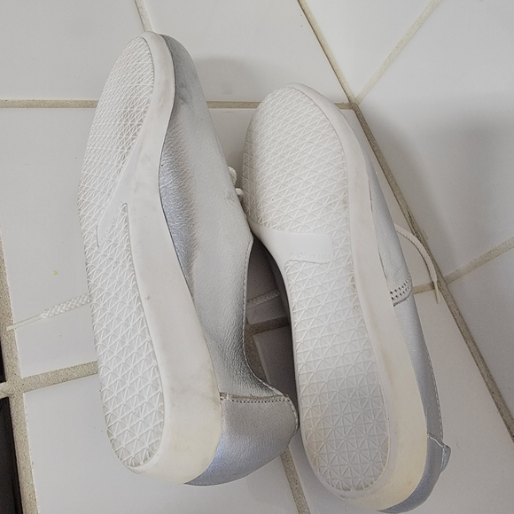 Cute Easy Times Silver Shoes - Picture 12 of 13